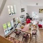 Muehlenhof 3a *